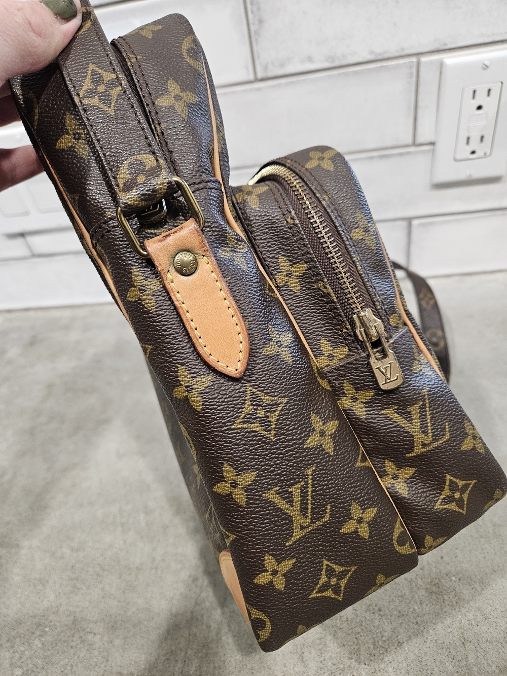 Louis Vuitton Amazone MM - Picture 3 of 10